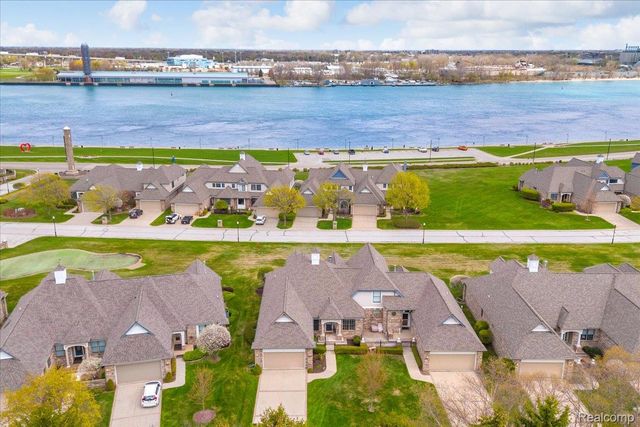 1628 Edison Shores Lane, Port Huron, MI 48060