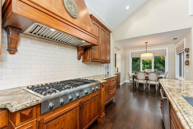 1620 Gary Way, Carmichael, CA 95608