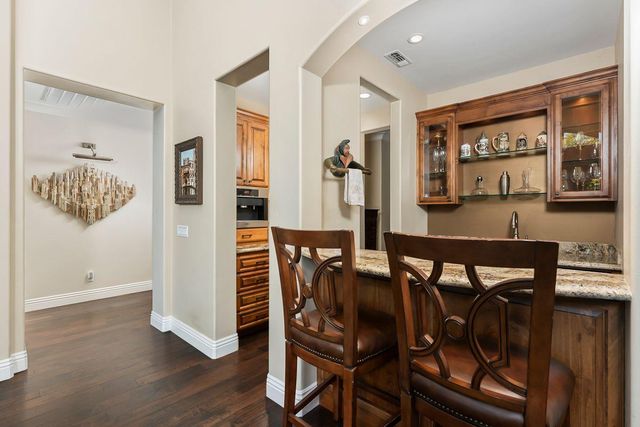 1620 Gary Way, Carmichael, CA 95608