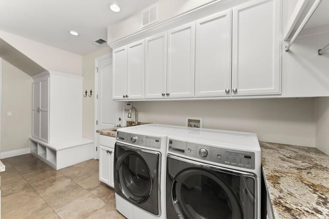 1620 Gary Way, Carmichael, CA 95608