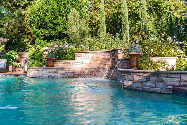 1620 Gary Way, Carmichael, CA 95608