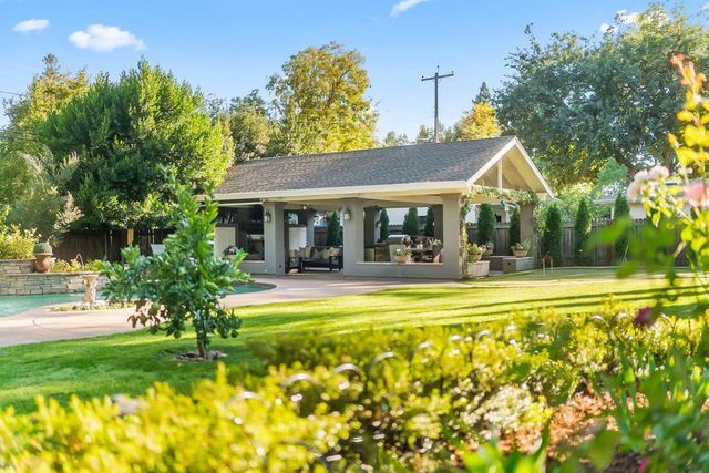 1620 Gary Way, Carmichael, CA 95608