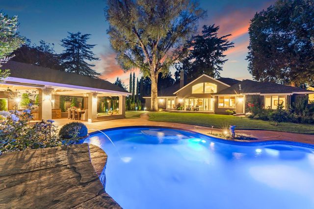 1620 Gary Way, Carmichael, CA 95608