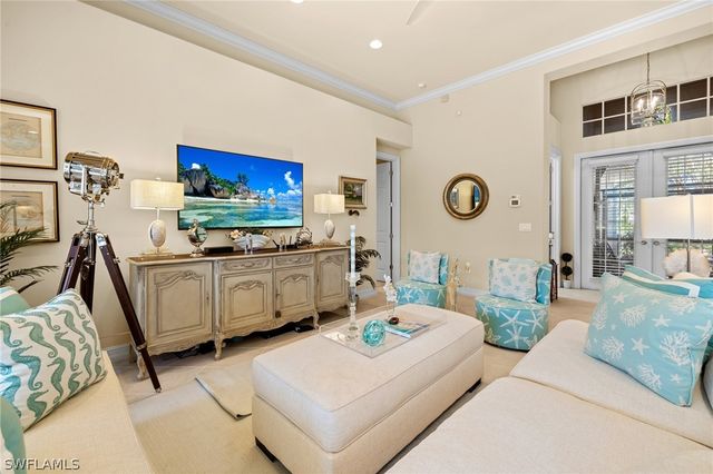 6737 Bent Grass DR, Naples, FL 34113