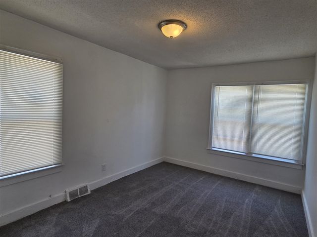 15757 Pinehurst Street, Detroit, MI 48238