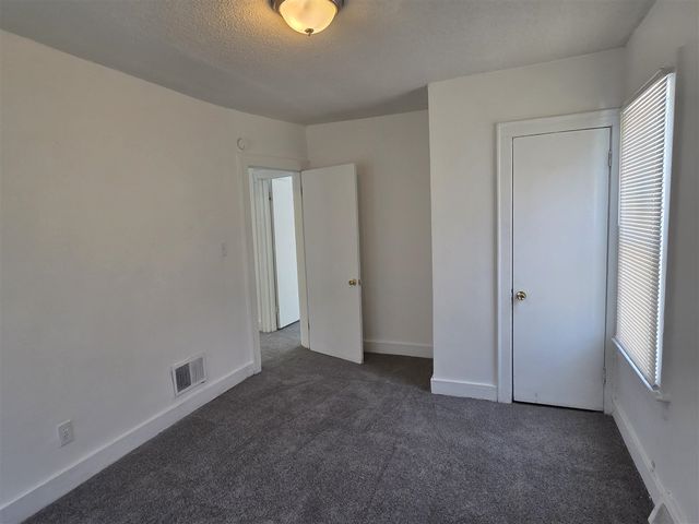 15757 Pinehurst Street, Detroit, MI 48238