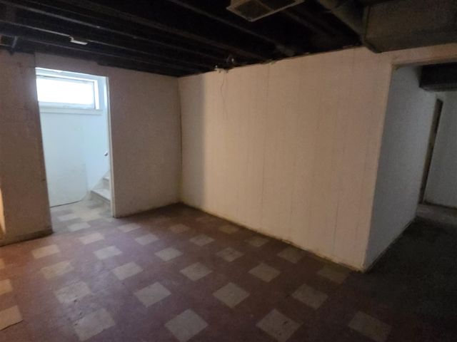 15757 Pinehurst Street, Detroit, MI 48238