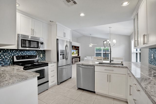 2702 Arborwood Road, Davie, FL 33328