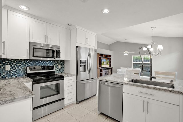 2702 Arborwood Road, Davie, FL 33328