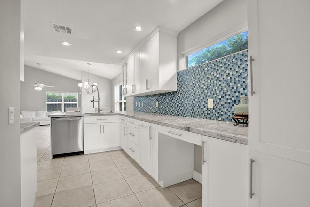 2702 Arborwood Road, Davie, FL 33328