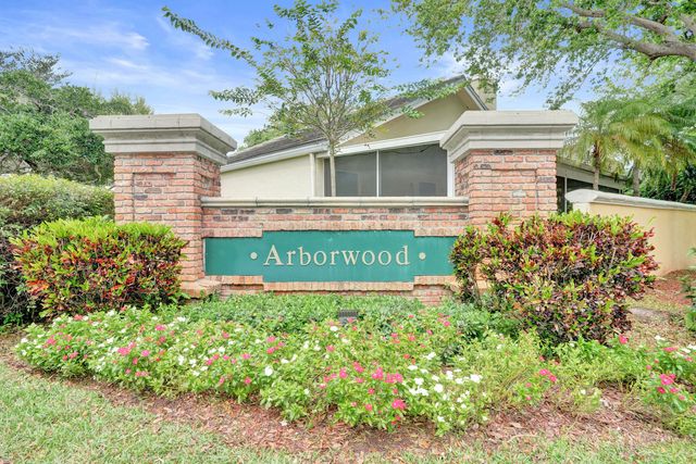 2702 Arborwood Road, Davie, FL 33328