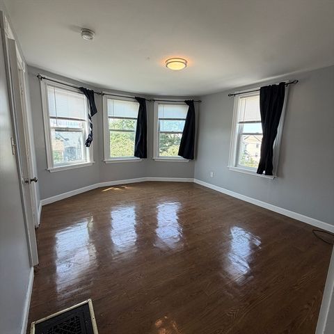 28 Minot St 3, Lynn, MA 01905