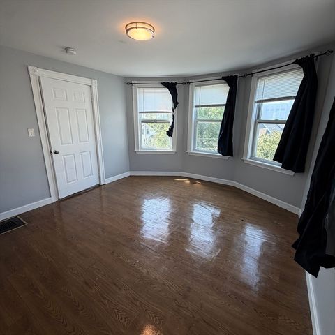 28 Minot St 3, Lynn, MA 01905