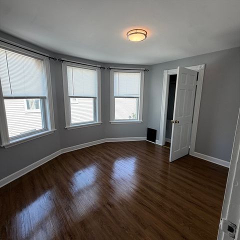 28 Minot St 3, Lynn, MA 01905