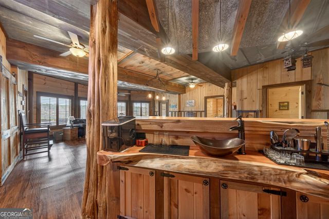 456 Rockville Springs Drive, Eatonton, GA 31024