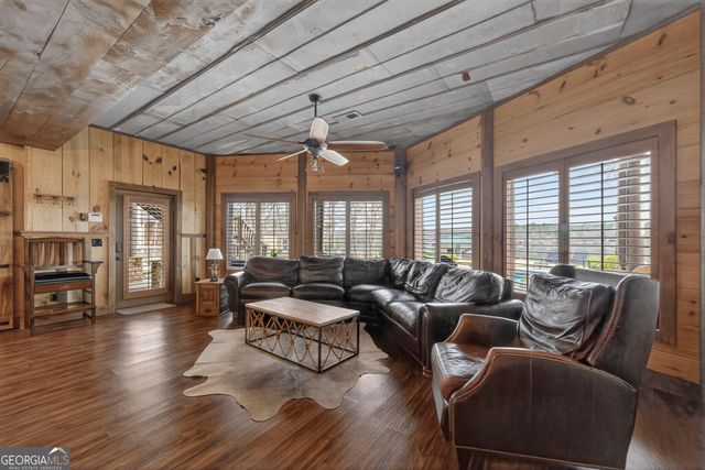 456 Rockville Springs Drive, Eatonton, GA 31024