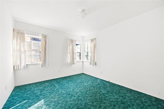 1047 N San Gabriel, Azusa, CA 91702