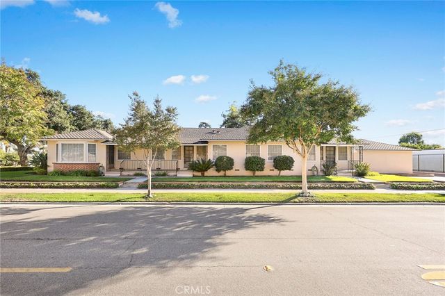 1047 N San Gabriel, Azusa, CA 91702