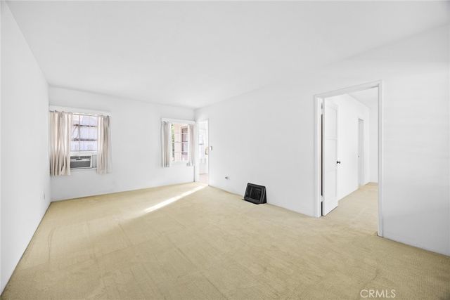 1047 N San Gabriel, Azusa, CA 91702