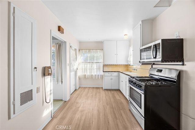 1047 N San Gabriel, Azusa, CA 91702