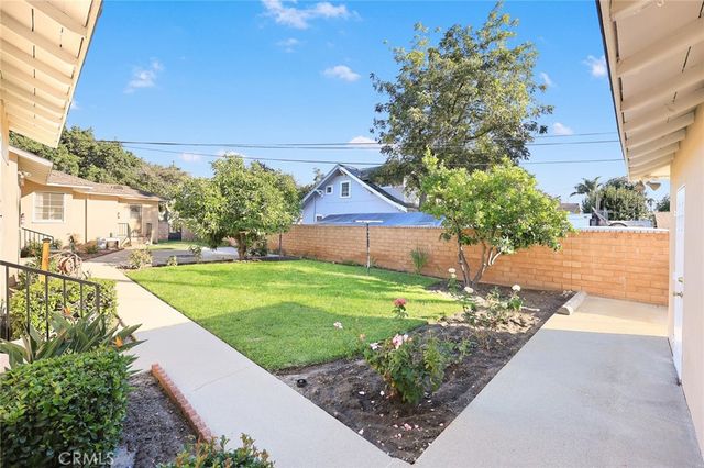 1047 N San Gabriel, Azusa, CA 91702