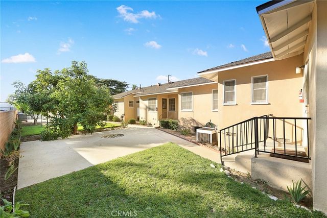 1047 N San Gabriel, Azusa, CA 91702