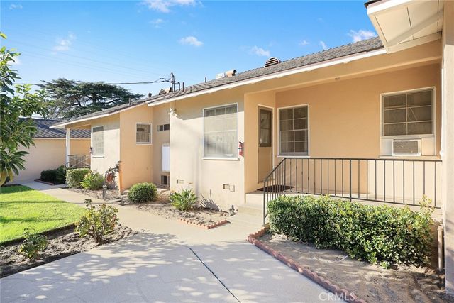 1047 N San Gabriel, Azusa, CA 91702