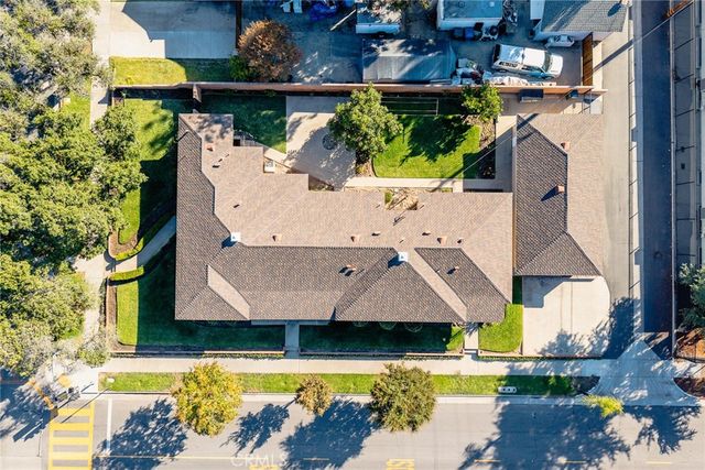 1047 N San Gabriel, Azusa, CA 91702