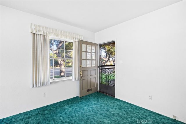 1047 N San Gabriel, Azusa, CA 91702