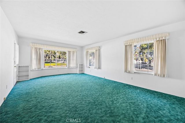 1047 N San Gabriel, Azusa, CA 91702