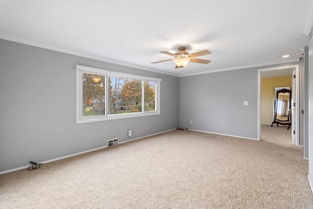 8670 Tamarack Drive, Shelby Twp, MI 48317