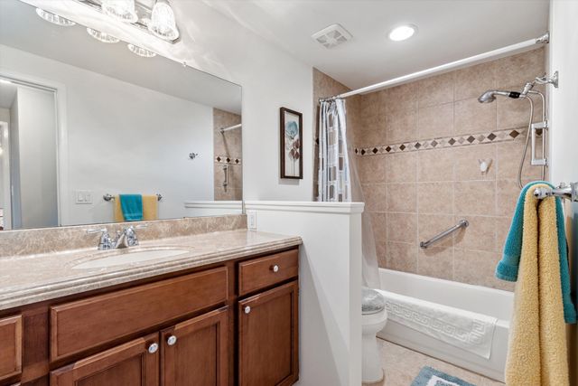 8670 Tamarack Drive, Shelby Twp, MI 48317