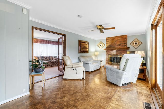 8670 Tamarack Drive, Shelby Twp, MI 48317