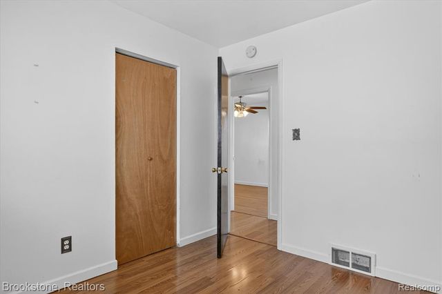 506 Emerson Avenue, Pontiac, MI 48342