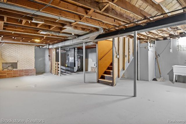 506 Emerson Avenue, Pontiac, MI 48342