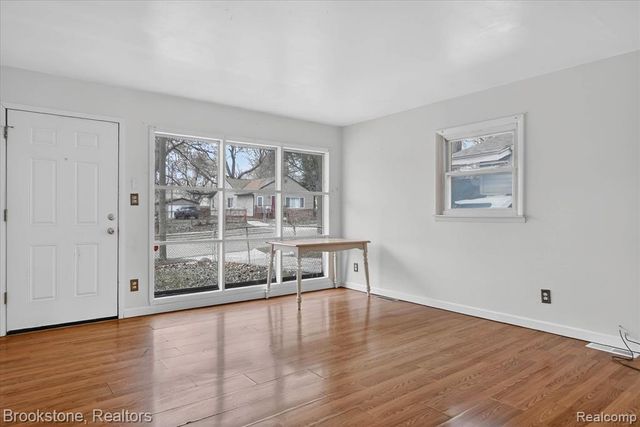 506 Emerson Avenue, Pontiac, MI 48342