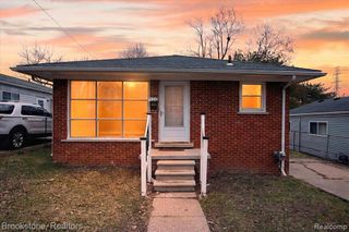 506 Emerson Avenue, Pontiac, MI 48342