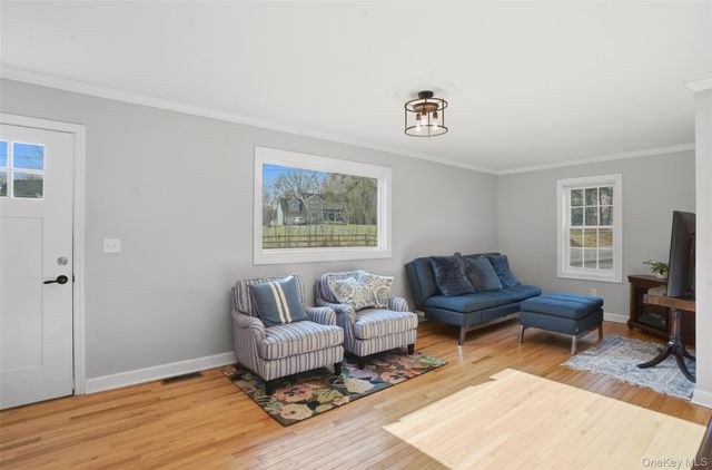 89 Munro Street, Walden, NY 12586