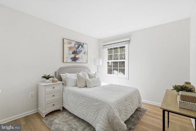 9943 CAPPERTON DR, Oakton, VA 22124