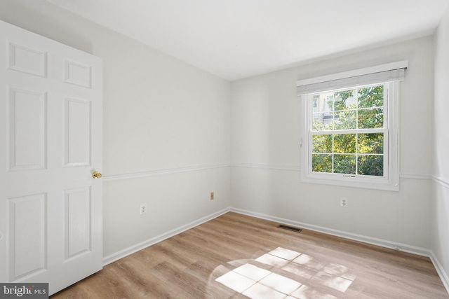 9943 CAPPERTON DR, Oakton, VA 22124