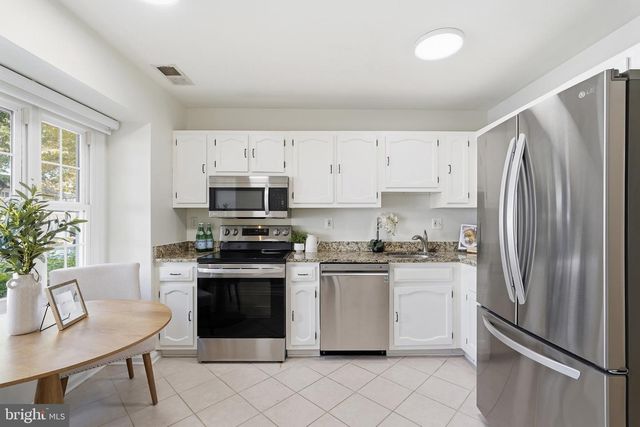 9943 CAPPERTON DR, Oakton, VA 22124