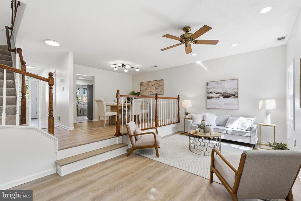 9943 CAPPERTON DR, Oakton, VA 22124