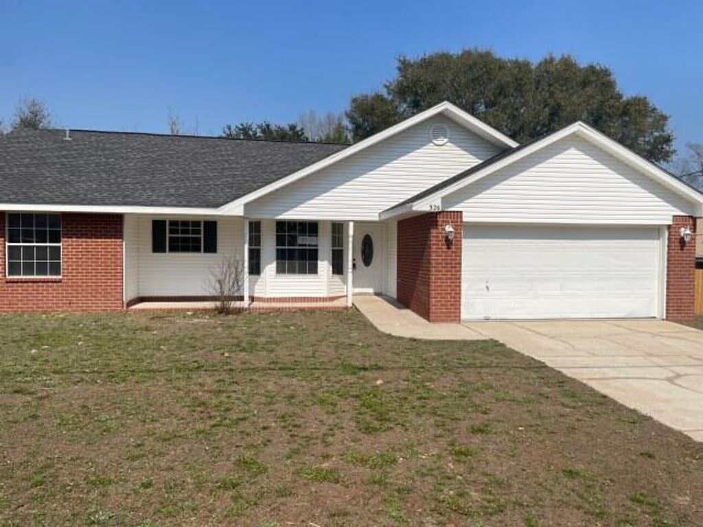 326 Riverchase Boulevard, Crestview, FL 32536