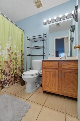 919 Charles Street, Trenton, OH 45067