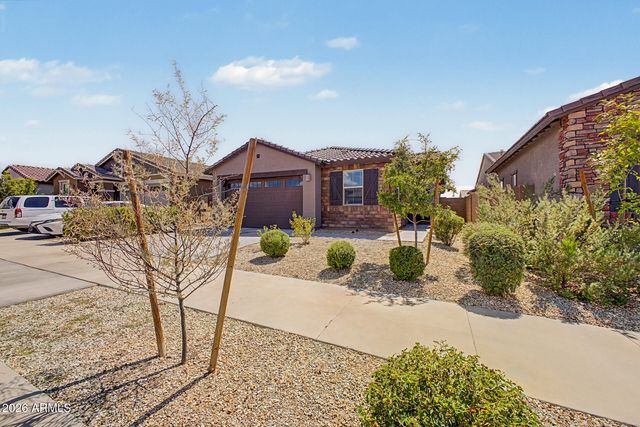 2979 E YUMA Avenue, Apache Junction, AZ 85119