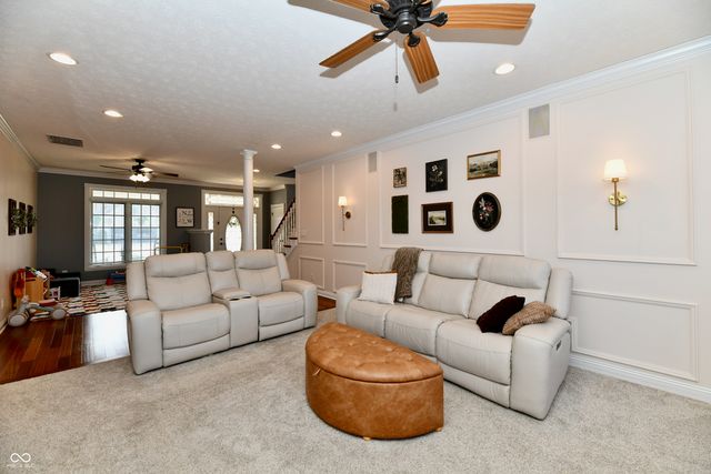 2080 Fairway Lakes Drive, Franklin, IN 46131