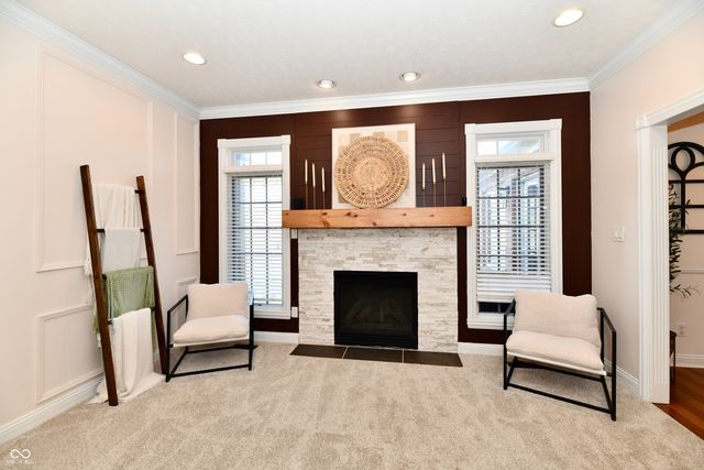 2080 Fairway Lakes Drive, Franklin, IN 46131