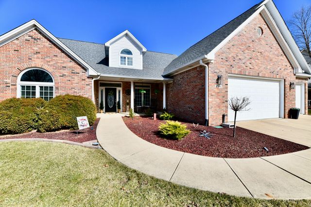 2080 Fairway Lakes Drive, Franklin, IN 46131