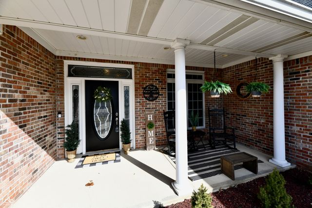 2080 Fairway Lakes Drive, Franklin, IN 46131