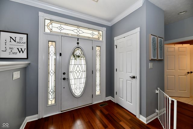 2080 Fairway Lakes Drive, Franklin, IN 46131